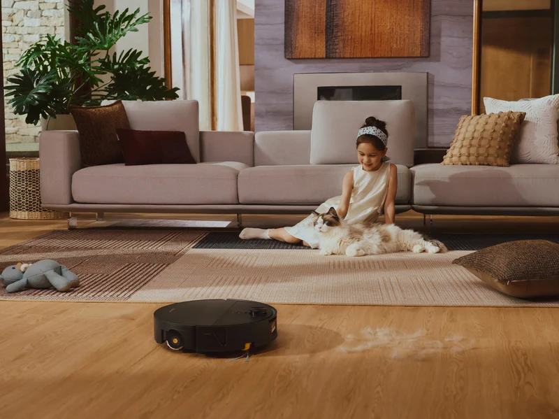 Roborock Saros 20 Flow Robotic Vacuum
