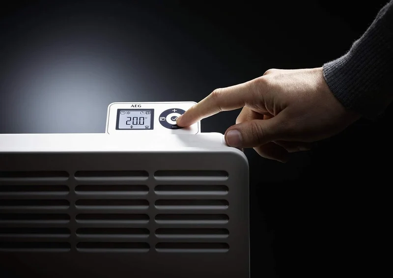 AEG Wandkonvektor WKL 1505 für ca. 15 m², 1500 W, 5-30 °C, wandhängend, LC-Display, Wochentimer, Metall, Ökodesign 2018, 236534