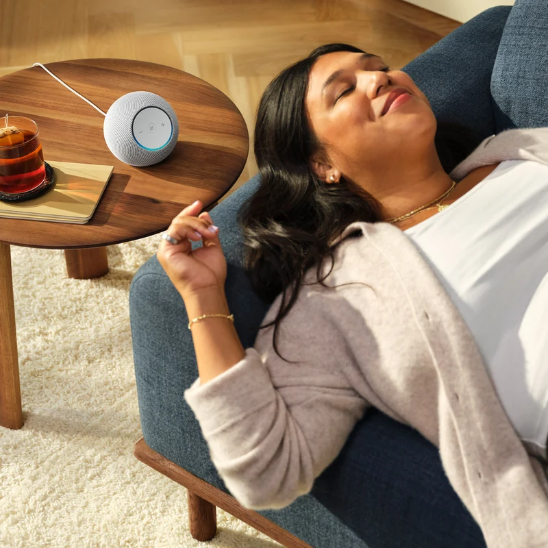 Amazon Echo Dot Max (Glacier White)