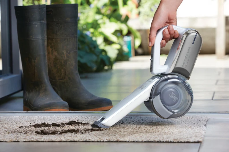 BLACK & DECKER 18V Dustbuster Handheld Vacuum