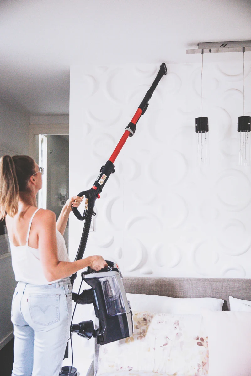 Shark Corded Upright with DuoClean & Self Cleaning Brushroll