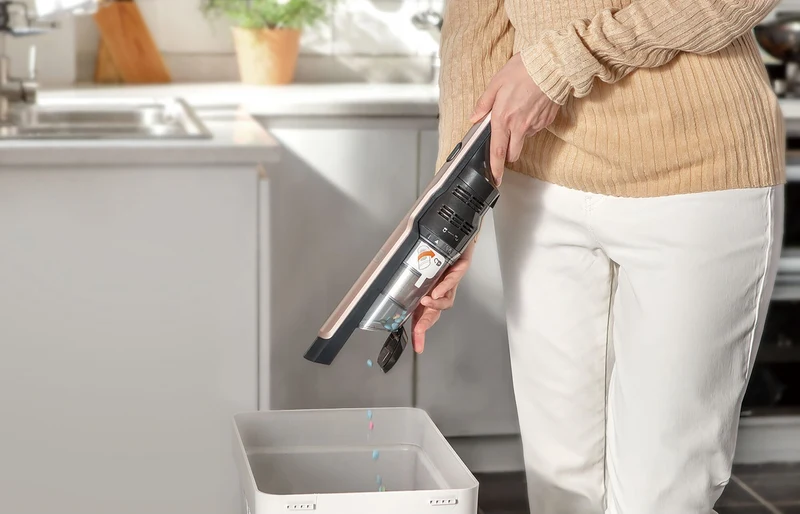 BLACK & DECKER 12V Brushless Hand Vacuum Rose Gold