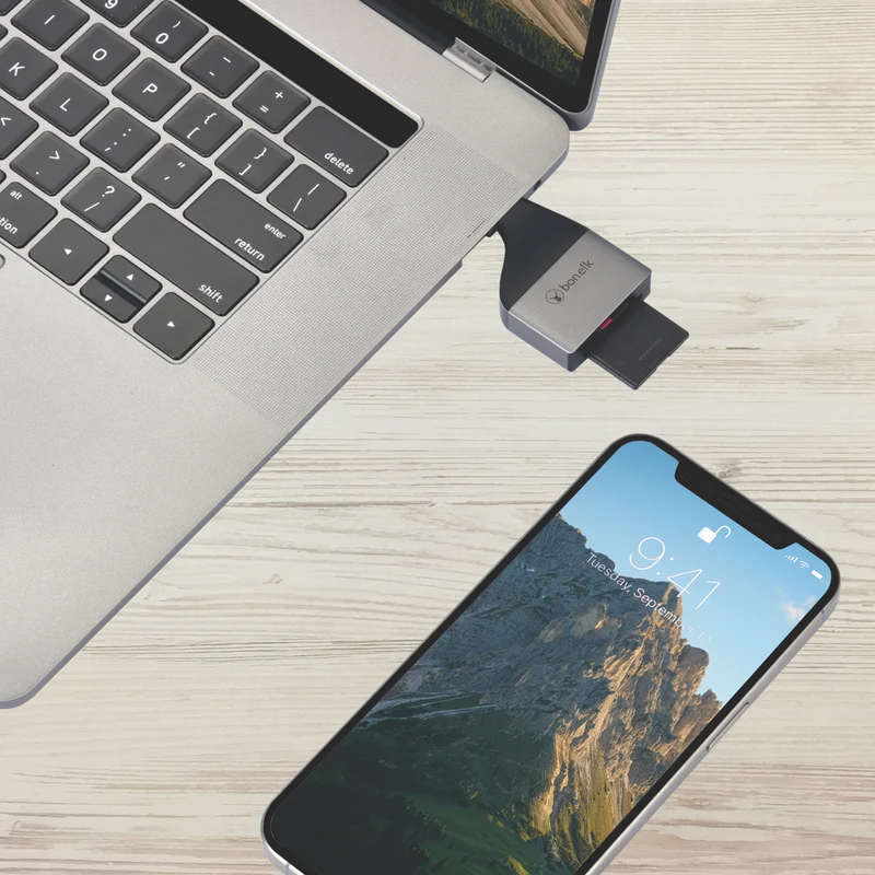 Bonelk USB-C to MicroSD/SD Adapter