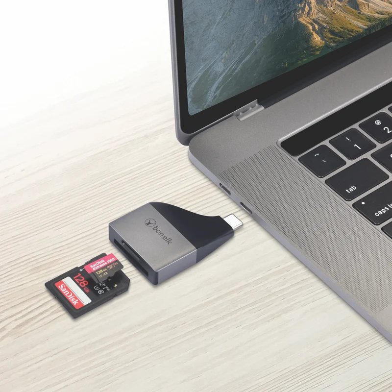 Bonelk USB-C to MicroSD/SD Adapter
