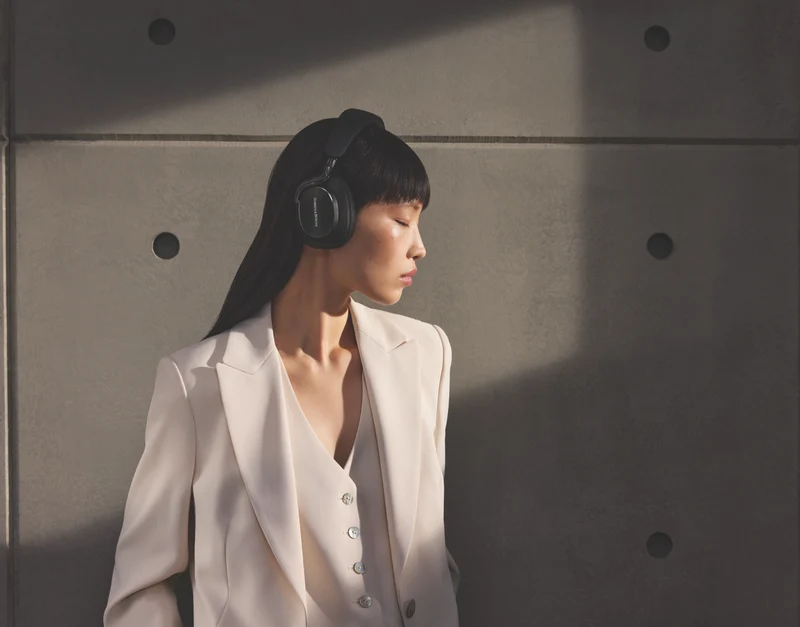 Bowers and Wilkins Px8 S2 Onyx Black