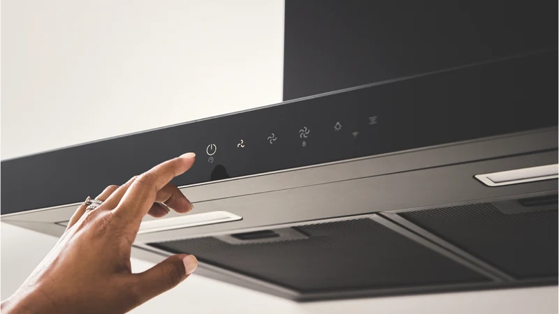 Haier 600 Series 90cm Box Chimney Wall Rangehood, Hood to Hob, Black