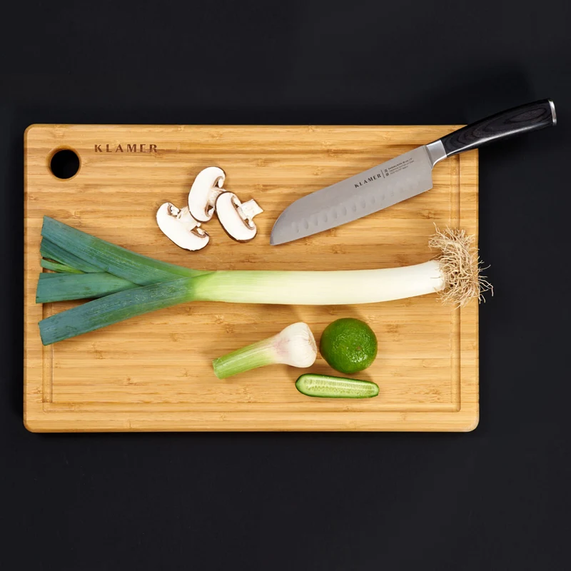 Santoku Damastmesser & Schneidebrett Set