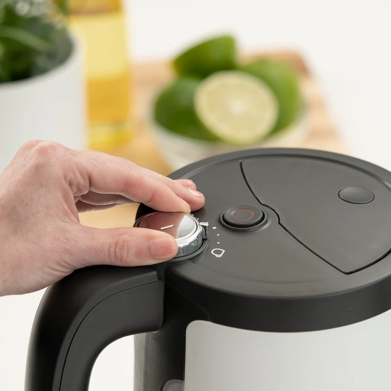 Laica Dual Flo 2-in-1 kettle & 1-cup hot water tap - sustainable energy-efficient kettle 1,5 liter - with 'one cup' hot water dispenser - white
