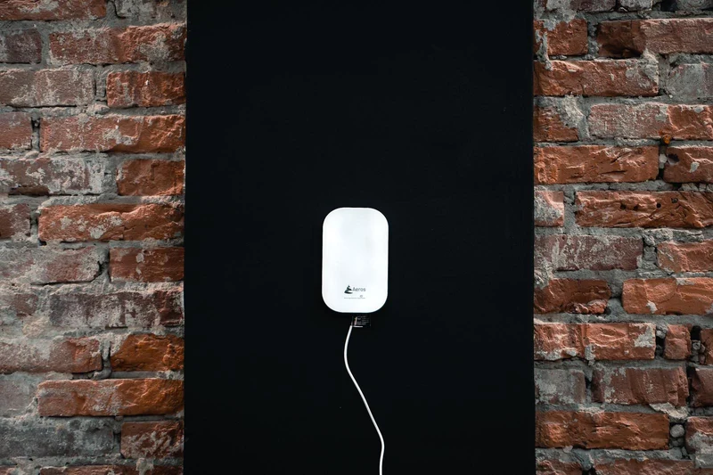 Aeros Standard air quality meter for CO2 and TVOC - CO2 meter with traffic light, alarm and handy app
