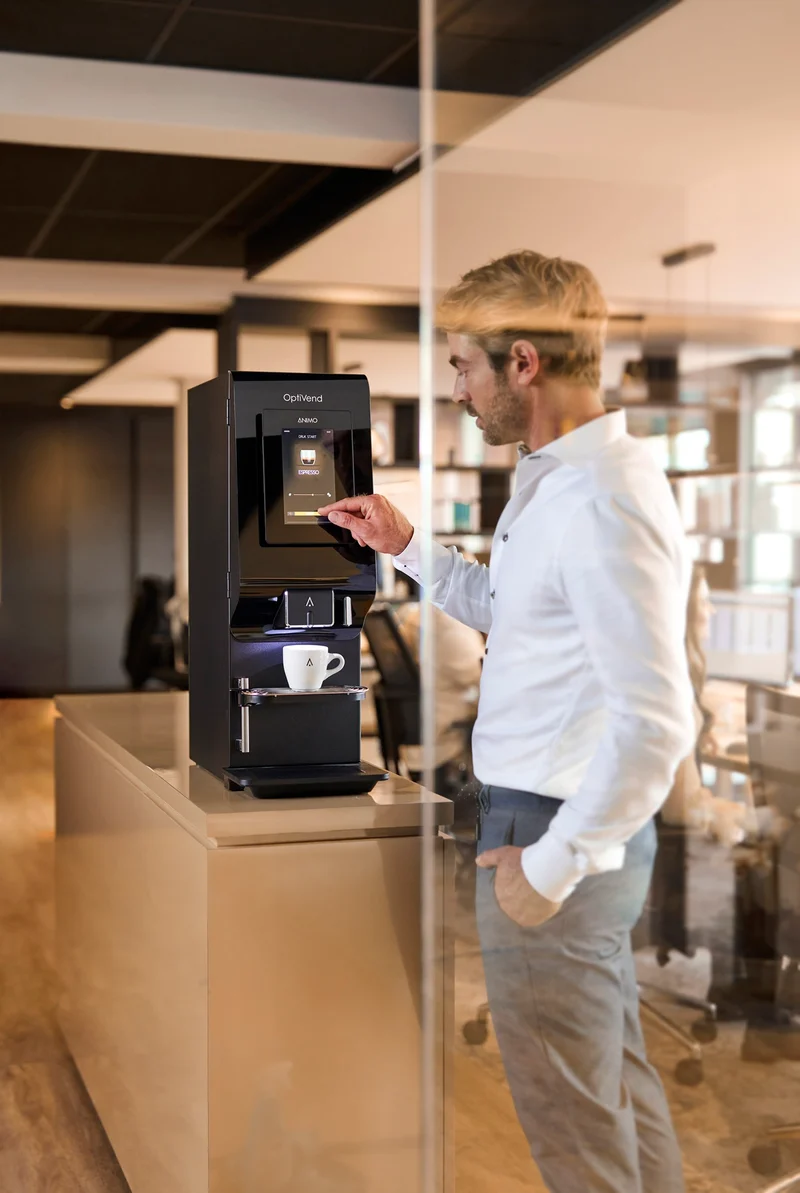Animo OptiVend 32S Touch - compact instant coffee machine - instant coffee machine with 3 canisters for coffee, topping and cocoa - up to approx. 50 FTE