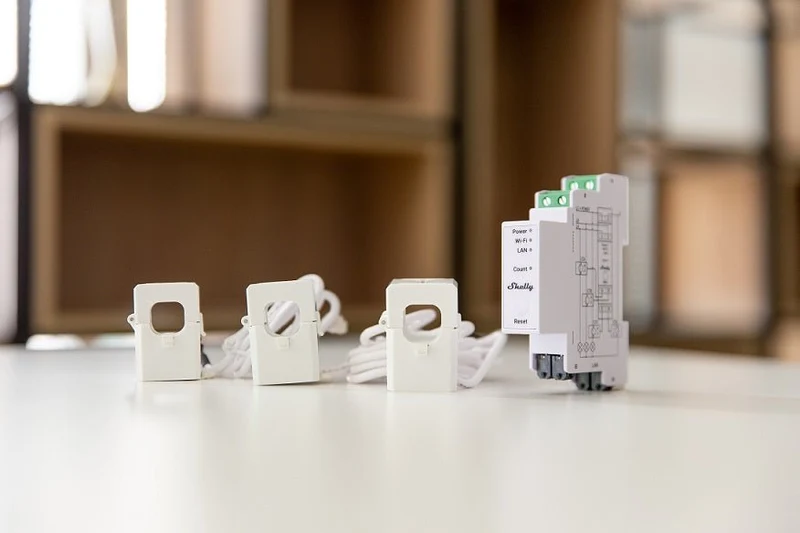 Shelly Pro 3EM - Relais - LAN & WLAN Stromzähler - 3x 120A - Inkl. 3 Klemmen - Messfunktion