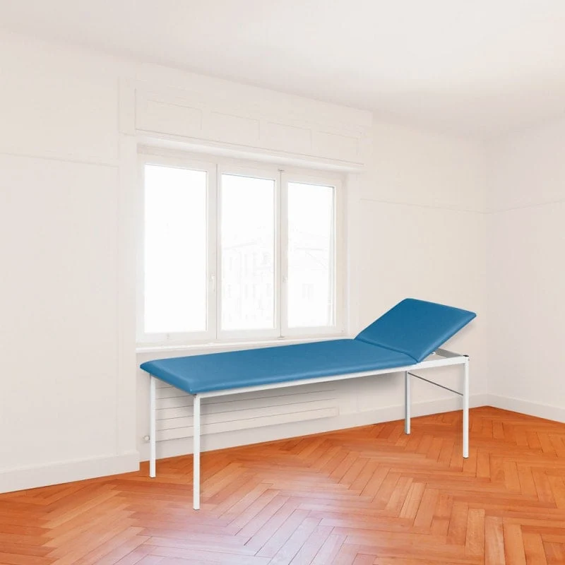Untersuchungsliege mit verstellbarem Kopfteil